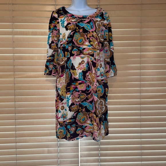 Boden Floral Dress - Picture 2 of 8